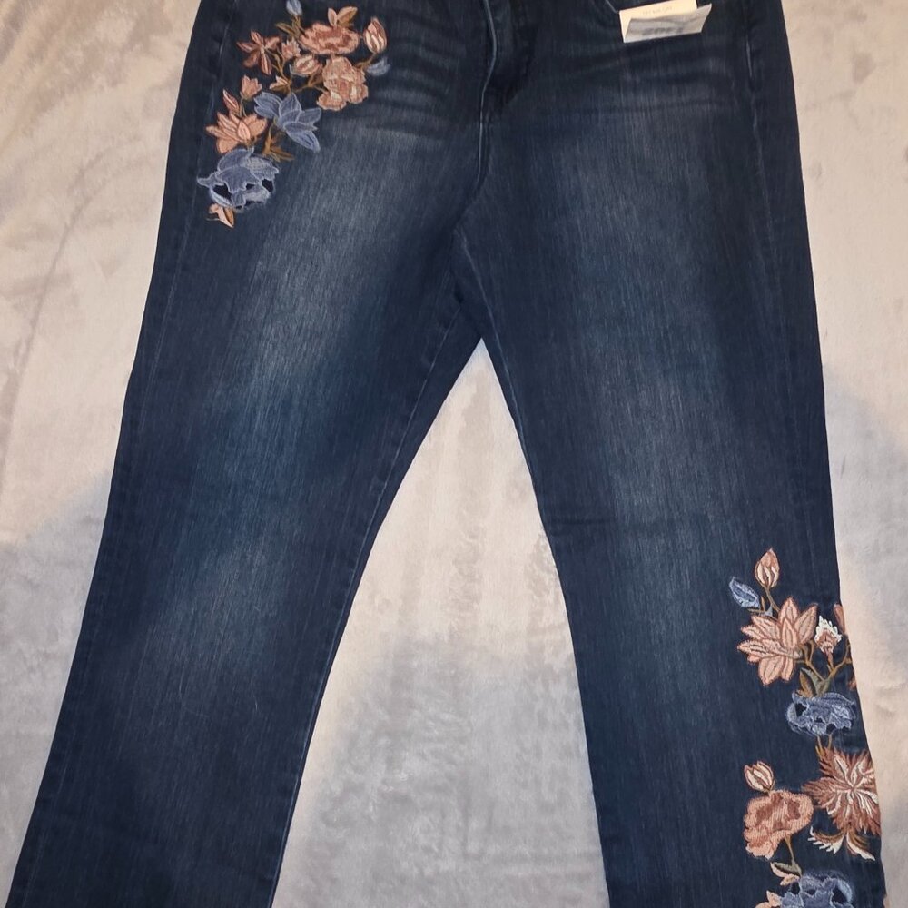 Code Bleu - Rose Embroidery Embellished Jeans - NWT